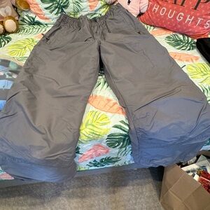 Men’s gray snow pants